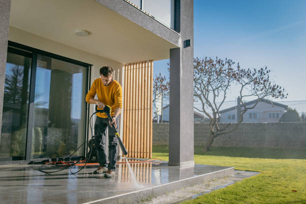 Best Animal Enclosure Cleaning  in South Congaree, SC